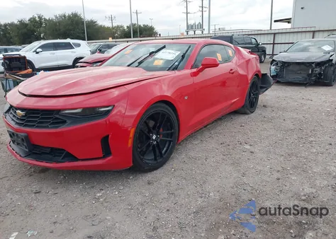 2019 Chevrolet Camaro 1Ls z USA, uszkodzony, nr VIN 1G1FB1RX4K0156290